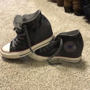 Women’s wedge converse